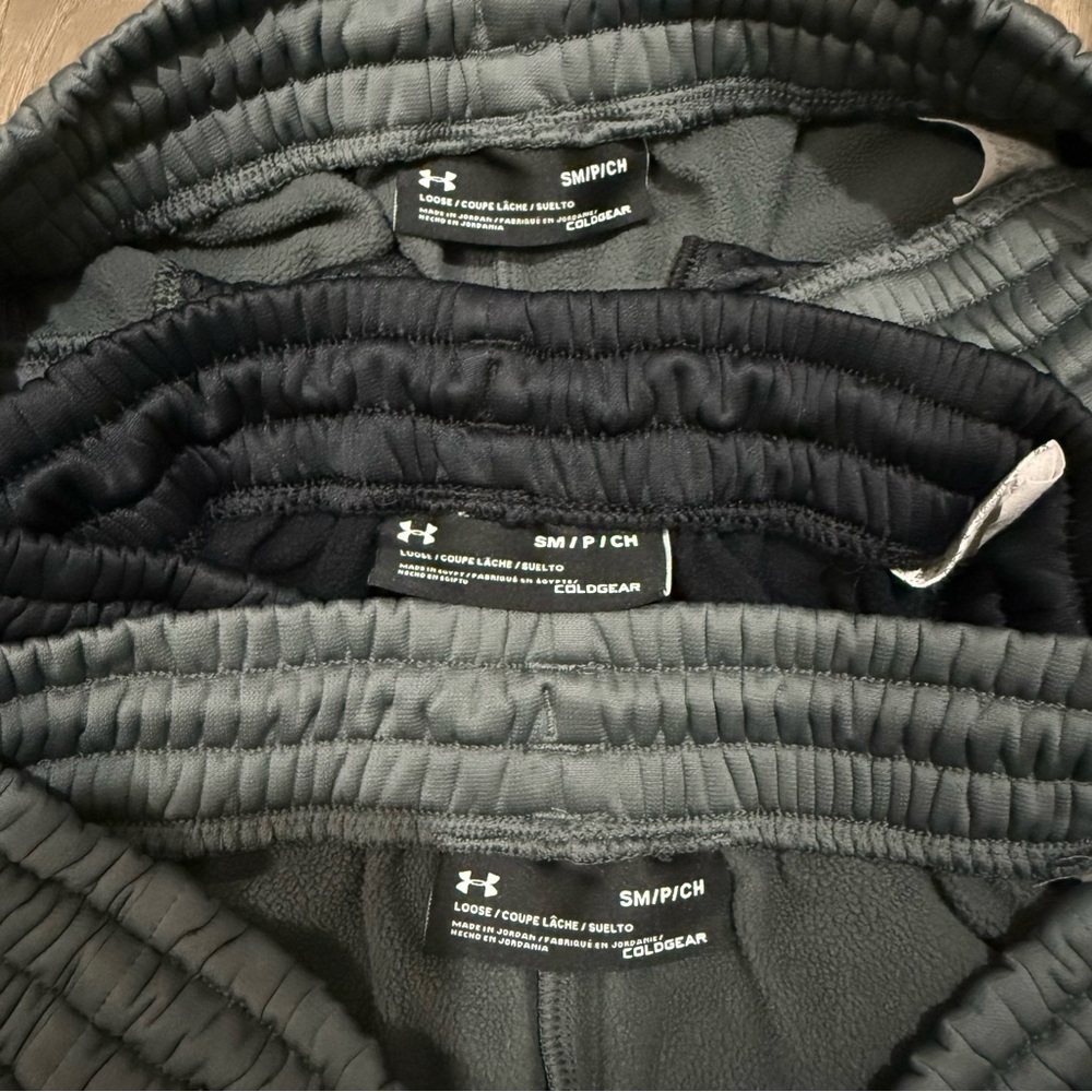 Under Armour Black and Gray Armour Fleece Men’s Pants - Set of 3 - Picture 10 of 15